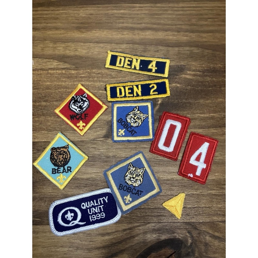 Vintage‎ Lot of 10 Cub Scouts of America Patches Scouting 1999